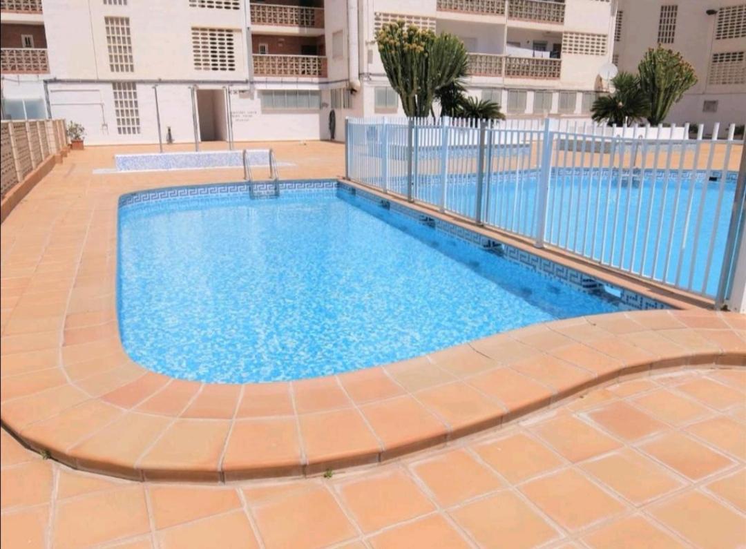Apartamento A Pie De Playa-Edificio Bonaire Гандия Екстериор снимка